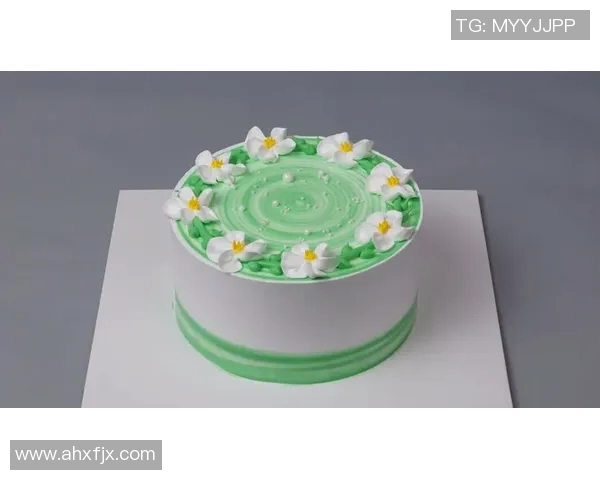 蛋糕艺术之美:探索创意蛋糕的制作技巧与装饰风格